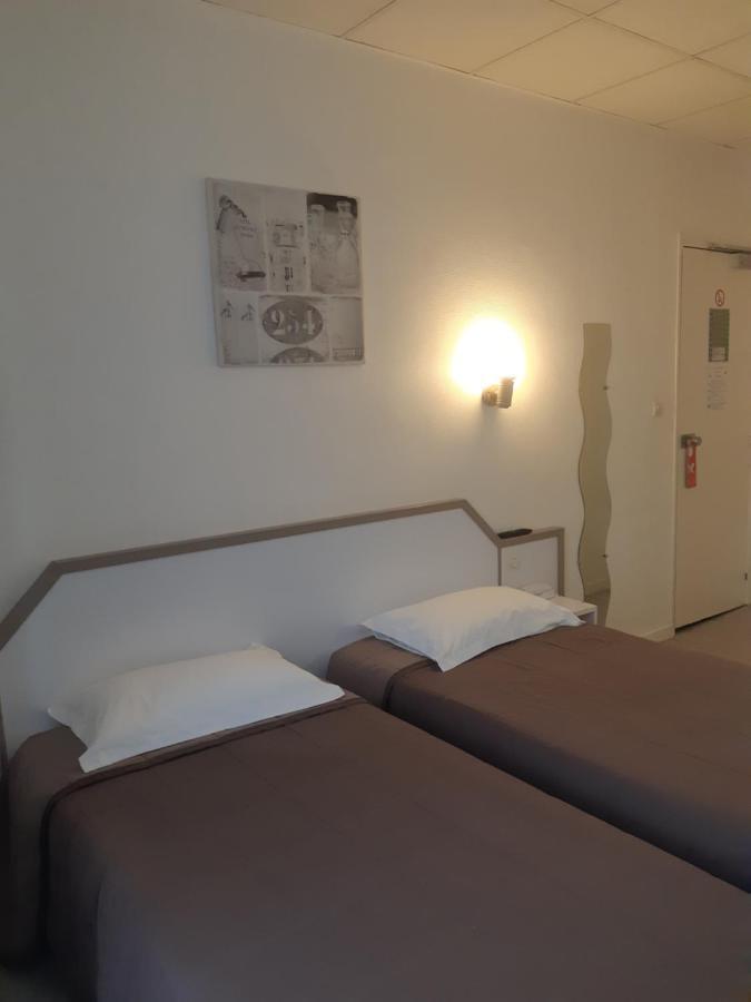 Hotel De La Croix De Malte Cherbourg-en-Cotentin Dış mekan fotoğraf