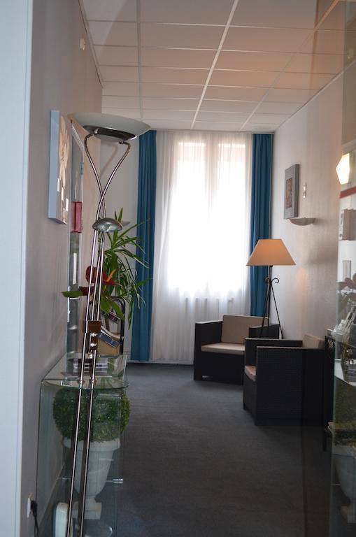 Hotel De La Croix De Malte Cherbourg-en-Cotentin Dış mekan fotoğraf